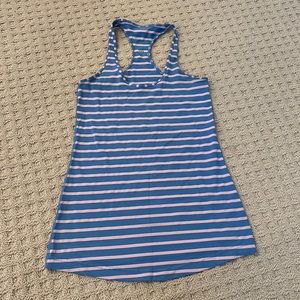 Lululemon workout top